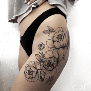 #tattoo #tattooartist #tattoo2me #tattoodesigns #tattoostyle #tattooedwoman #tattooinsta #tattoowork #ta2 #tat2 #the_tattooed_ukraine #graphictattoo #dotwork #lines #linework #tattooodo #tattoostudio #tattootime #d_world_of_ink #enmanierenoire #ttblackink #kievtattoo #theblackmasters #inkstinctsubmission #blackinkedart