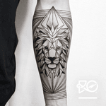 By RO. Robert Pavez • Lion IV • Studio Nice Tattoo • Stockholm - Sweden 2016 • Please! Don't copy® • #engraving #dotwork #etching #dot #linework #geometric #ro #blackwork #blackworktattoo #blackandgrey #black #tattoo 