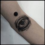 #black #eye #circle #tattoo #blackwork #totemica #ontheroad 