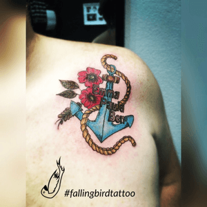 My first big tattoo! Traditional style #fallingbirdtattoo #oldschooltattoo #anchorandflowers #inked #tattzubi 
