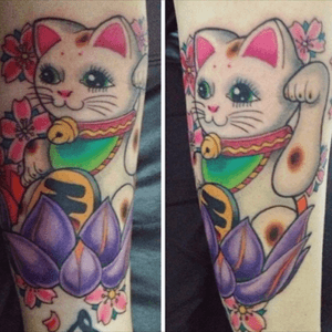 Lucky cat tattoo. #manekineko #luckycat #japanesetattoo #cattattoo 
