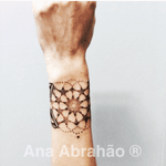 Artist #anaAbrahao#mandala #snakecharmer #wristtattoo 