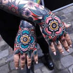 Both #hands with #flower #floral #flowermandala in #color - #tattoo by #artist #PabloDeTattooLifeStyle @pablo_de_tattoolifestyle - imagine getting both hands done in same sitting and then the healing ! 