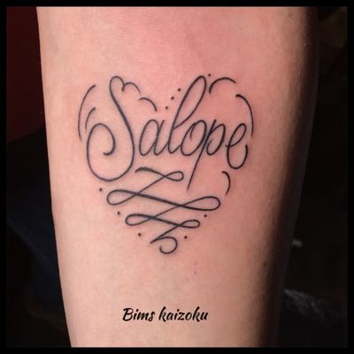 Tu l'a toujours rever tu l'a eu 😘#bims #bimskaizoku #bimstattoo #jesuisunesalope #etjassume #salope #coeurlettering #coeur #hearttattoo #heart #lettering #typo #lopsa #paris #paristattoo #paname #like4like #ink #inked #tatouage #tatouages #txttoo #blxckink #blacktattoo #tattoolove #tattoostyle #tattoodo #tattoos #tattedgirls #tattooartist 