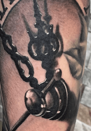 Done by Nick Uittenbogaard - Resident Artist.               #tat #tatt #tattoo #tattoos #amazingtattoo #ink #inked #inkedup #amazingink #clock #clocktattoo #clockwork #detail #black #blackandgrey #blackandgreytattoo #blackandgreyrealism #white #whiteink #tattoolovers #inklovers #art #culemborg #netherlands