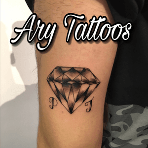 Tattoo de diamante 💎 Ary Tattoos