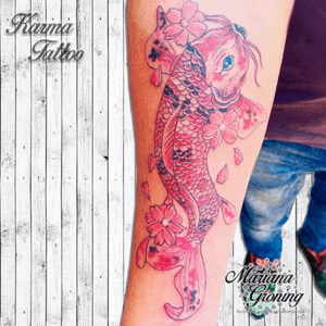 Koi fish tattoo#tattoo #tatuaje #color #mexicocity #marianagroning #tatuadora #karmatattoo #awesome #colortattoo #tatuajes #claveria #ciudaddemexico #cdmx #tattooartist #tattooist #koi #japanese #pezkoi #koifish #japanesetattoo