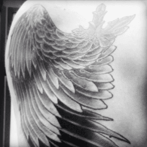 My back :) #wing #wings #backpiece #shoulderblade #feathers 