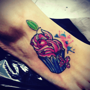 Cupcake #beautifultattoo #watercolor #foottattoo #foot #tattoo #cupcaketattoo 