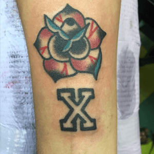 A fun little rose i got back on Friday the 13th and a straight edge X underneath it #rose #fridaythe13th #jammer #straightedge 