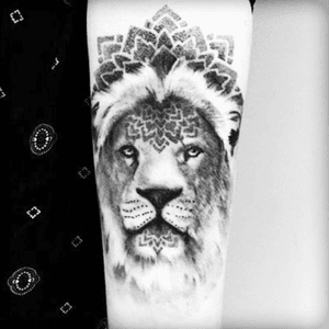 Beautiful! Artist unknown #lion #mandala #fur 