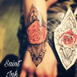 #rose #mandala #black #color #handtattoo #cheyennehawkpen #tattoodo #follow #like 