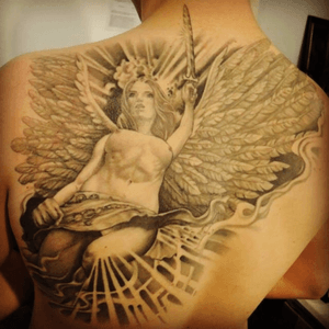 "Beauty is about being comfortable in your own skin. It's about knowing and accepting who you are." - Ellen DeGeneresHAPPY WOMEN's DAY:)#women'sday #women #womensmarch #love #fun #womentattoos #tattoo #tattoos #tattooed #tattoodo #backtattoo #angel #angeltattoo #wings #wingstattoo #feather #feathertattoo #ink #inkstinkt #healed #inked #inkedup #inkedgirls #art #tattooart #besttattoo #bestart #bestartist #tattooinspiration #inspiration
