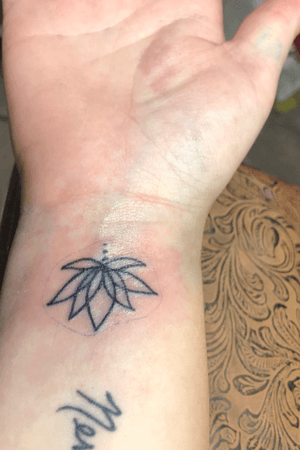 6th tattoo