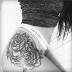 Obsessed😍 #tattoo #thigh #hip #flowers #roses #bw #blackandgrey #blackandwhite #future #inspo #love 