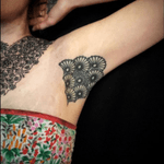 Armpit tattoo by Bastienjean #armpittattoo #blackwork #geometry #flowers 