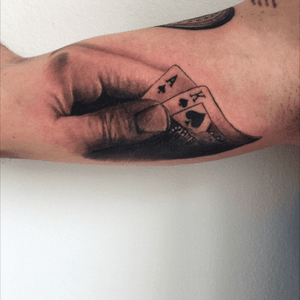  Damon Tattoo studio #tattoo #arm #cards #realistic
