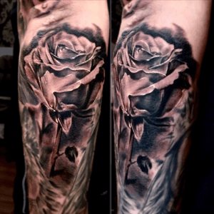 #blackandgrey #rose #tattoo i enjoyed doing this one good skin to work with and he sat like a rock 