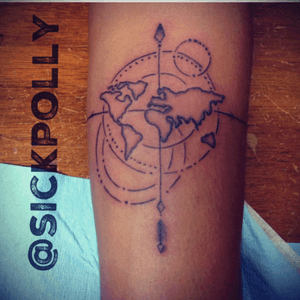 #sickpolly #tatauartstudio #dynamicink #tattoocancun #tatuajescancun #finelinetattoo #circletattoo #maptattoo #arrowtattoo #mextattoo 