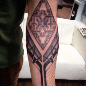 Session one of a full sleave for Alex - here we go! #shipibo #neotribaltattoo #sacred #bouldertattooartist #tattoooftheday #geometrictattoo 
