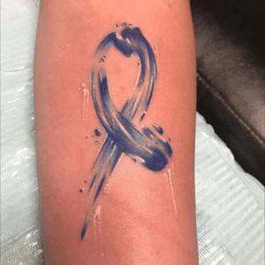 Custom ribbon done at a cancer benefit done by @McGinnis.Brent #cancer #cancerribbon #fuckcancer #color #colorblends #peak #rotary #indianapolis #girls #girlswithtattoos 