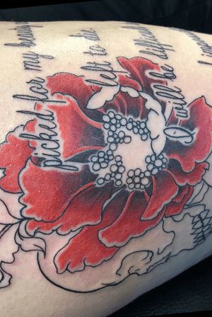 Some innprogress flower and lettering work. Were getting there. #flowers #colortattoo #color #lettering #red #bright 