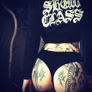  #ass #sexy #sexytattoogirl #sexytattoo #TattooGirl #tattoo #girl 