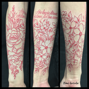 Bouquet de fleurs rouge pour @gabyowl ❤️ #bims #bimskaizoku #bimstattoo #paristattoo #paris #paname #tatouage #tatouages #flowers #flowertattoo #red #love #hate #instagood #instatattoo #tattoo #tattoos #tattooartist #tatt #tattoogirl #tattooistartmag #tattooart #tattoomodel #tattoowork #tattoo2me #tattooistartmagazine #tattoogirls #tattoolover #tattoooftheday 