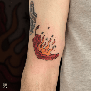 iditch@hotmail.fr #iditch #tattoo #mojitotattoo #toulouse #traditionaltattoo #pepper #hot #Flash 
