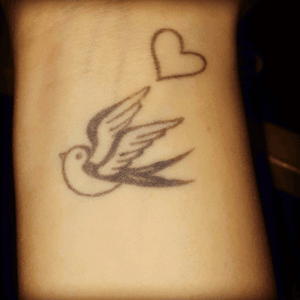 My first ever Tattoo #Schwalbe #martin #bird #heart #herz 