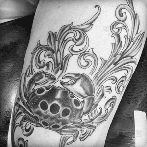 Got a 7-11 crab done on my birthday, 7-11-2016. The ʻalakuma or 7-11 crab has 11 spots on it's shell. It is said that a sea god captured ʻalakuma and ate him, but not before the crab defended itself with its powerful claws, staining its shell with the blood of its captor. Just sharing this story on 7-11, 'cuz I thought it was pretty cool! Artwork by @marco_b_tattoos #alakuma #711crab #cancerian #07112016 #july11 #crab #hawaii #tattoo