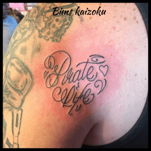 #bims #bimskaizoku #bimstattoo #lyon #paname #paris #paristattoo #coeurtattoo #hearttattoo #heart #coeurlettering #lettering #piratelife #pirate #ink #inked #salondelerotisme #tatouage #tatouages #tattoo #tattoos #tattooist #tatt #tattooflash #tattoolife #tattooaddict #tattooartist #tattooworkers #tattoed 