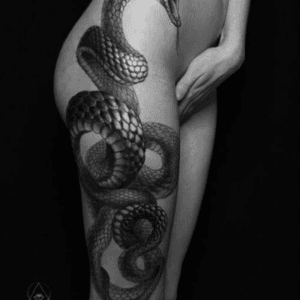 #megandreamtattoo #meganmassacre i would love this around my thigh and up on my ribs!! 