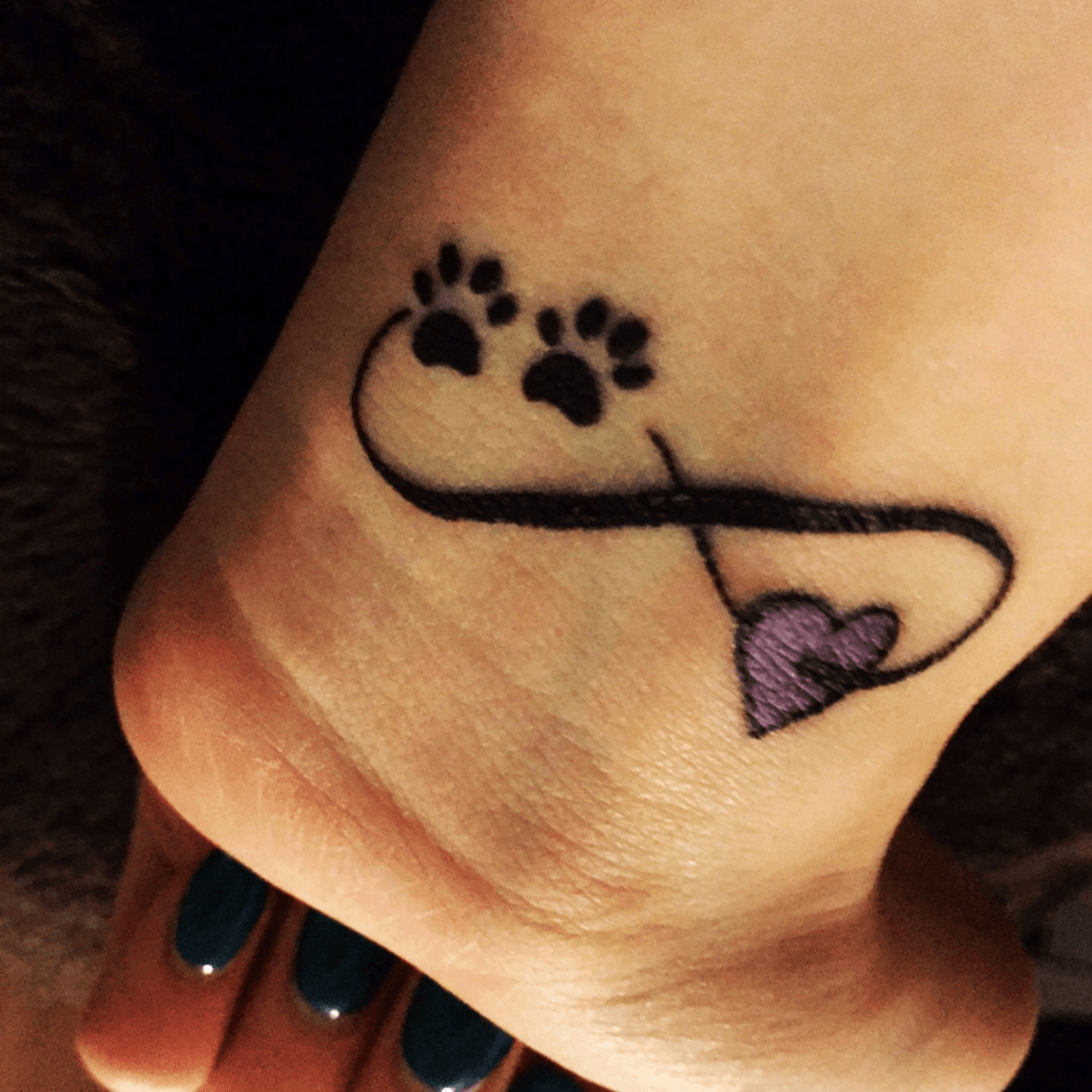35 Cute and Small Heart Tattoo Designs  Hobby Lesson