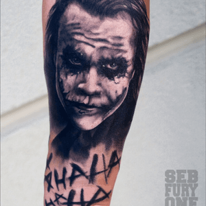 #Joker #Batman #Realistic #Portrait Seb@coco-colours.deInstagram@SebFuryOne 