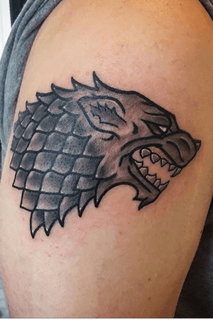 "Winter is Coming" Stark Direwolf Sigil from HBO's Game of Thrones, done by Keera Harriman (keera_hart on instagram) #gameofthrones #got #wolf #dog #winteriscoming #winter #shading #arm 