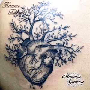 Heart and tree tattoo, blackwork #tattoo #tatuaje #color #mexicocity #marianagroning #tatuadora #karmatattoo #awesome #colortattoo #tatuajes #claveria #ciudaddemexico #cdmx #tattooartist #tattooist #blackwork #heart #hearttattoo 