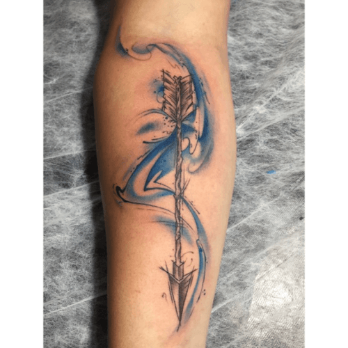 Arrow. #tattoo #tatuagem #tatuaje #ink #inkaddicts #inkaddict #art #arts #cacoal #brazil #lucaslock #me #artistic #illustration #yes #tattoer #tattooartist  