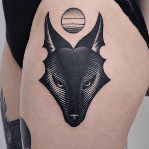 Wolf #wolf #blackwork #linework #moon 