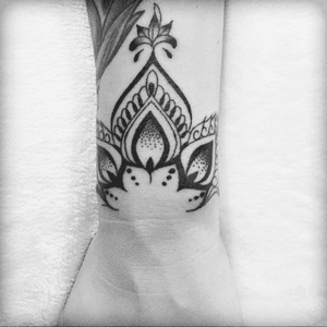 Half mandala wrist tattoo. #mandala #flowermandala #halfmandala #wristtattoo 