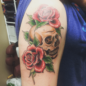 Skull and roses! 