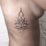 Done at Sum Tattoo #lotus #geometric 