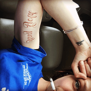 Which #way to the #gunshow ? #staygold #love #TWLOHA #toowriteloveonherarms #left #script #linework #black #color #ponyboy #outsiders #memorialtattoo #inmemoryof literally #obsessed #inkedup #ink #tattooedgirls #girlswithtattoos @greatislandtattoo Hyannis, MA