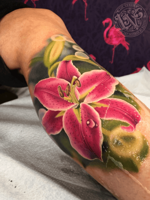 A stargazer lily I tattooed at @BombshellTattooGalerie in #edmonton  #tattoo #tattoos #ink #inked #inkedup #tattooartist #tattooideas #tattooidea #amazingtattoo #amazingtattoos #crazytattoos #besttattoos #inkedgirls #amazingart #rose #rosetattoo #rosetattoos #floraltattoos #flowertattoo #edmontontattoo #yegtattoo #tatuagem #tatuaje #tattoodoambassador #tattoooftheday #realismtattoo #painterly #vintage #vintagebotanical #botanical #bombshelltattoo #canadiantattoo #stargazer #lilytattoo #stargazerlily #stargazertattoo #lillium #floraltattoos 