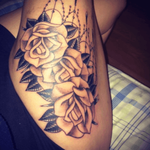 Semi realistic roses and beads by Skelton Man aka Luke Gould 