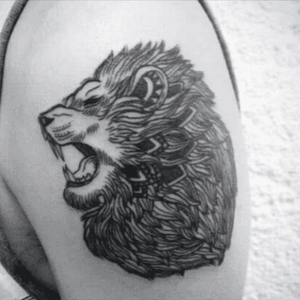 #megandreamtattoo i would love to have something like this but with a wolf and with the amazing creativity of megan on it 💙