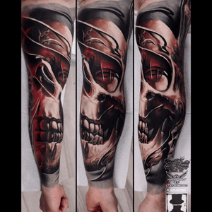 Another stunning #skull sleeve by Tomasz Tofi Torfinski, powered by my client World Famous Tattoo Ink ----------------------------------------------------------- For the best tattoo ink on the market visit www.worldfamoustattooink.com #worldfamousink #worldfamousforever #inked #inkisart #tattoooftheday #cleanink #art #tattoo #nyc #inkedmag #skinartmag #tattoosofig #besttattoos #besttattooartists  #tattoos #ink #amazingink #bnginksociety #tattooink #tattooist #tattooing #tattooed #tattooartist #veganink #MarketInk 
