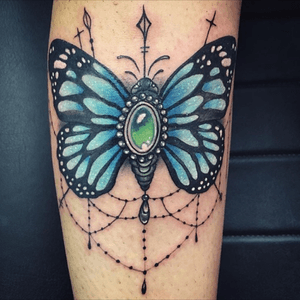 #ink #inked #tattoo #neotrad #neotradtattoo #neotraditional #neotraditionaltattoo #butterfly #butterflytattoo #insecttattoos #graphicaderme