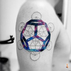 Nº316#tattoo #tatuaje #ink #inked #dodecahedron #metatron #mattatron #sacred #geometry #sacredgeometry #geometric #cosmos #space #nebula #stars #colors #eternalink #bylazlodasilva