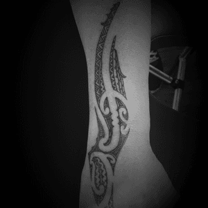 Cover up moko wrist to hand #tamoko #maori #wristtattoo #tattoomaori